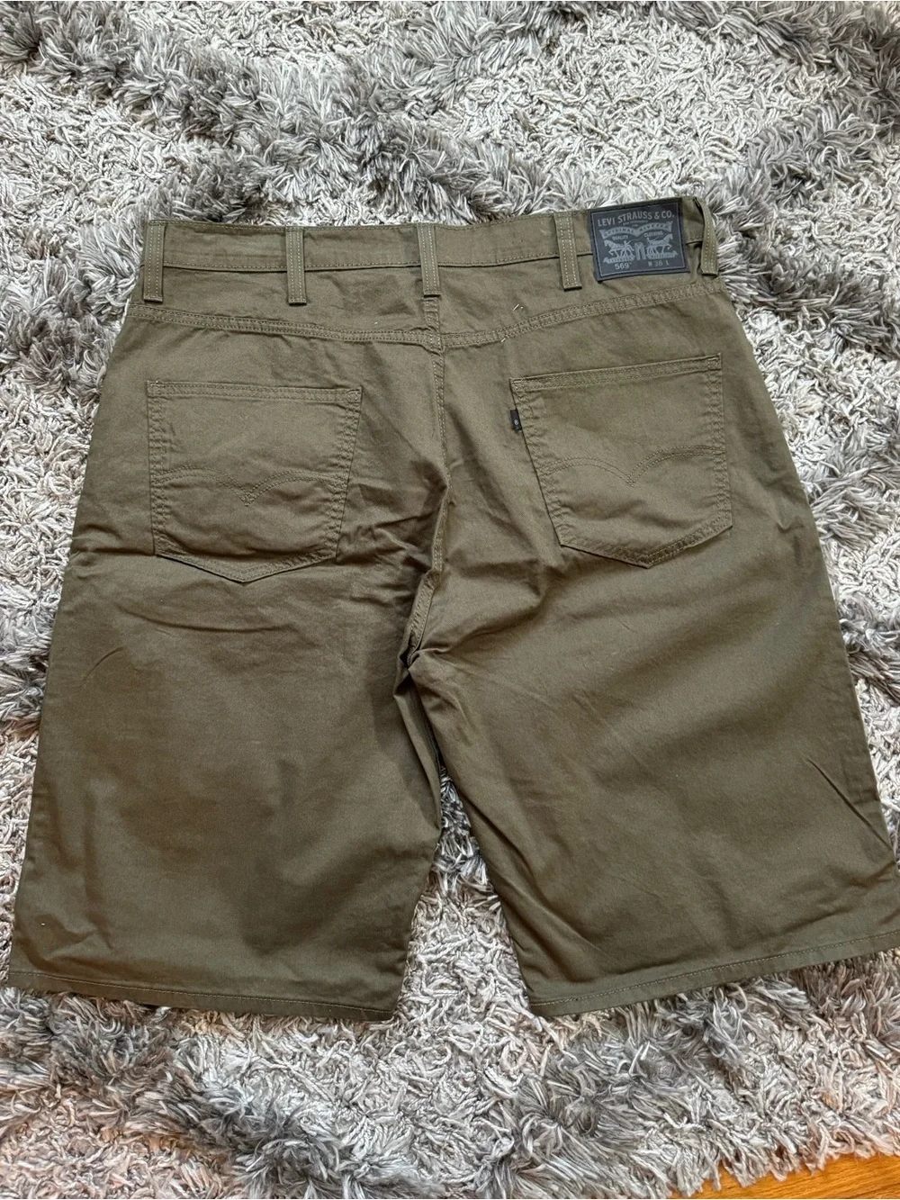 Levi’s men’s green shorts